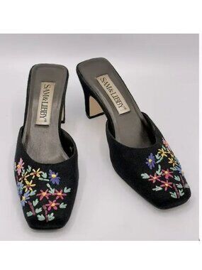 Vintage Size 7.5 Sam & Libby Brigit Floral Slip On Heel Mules
